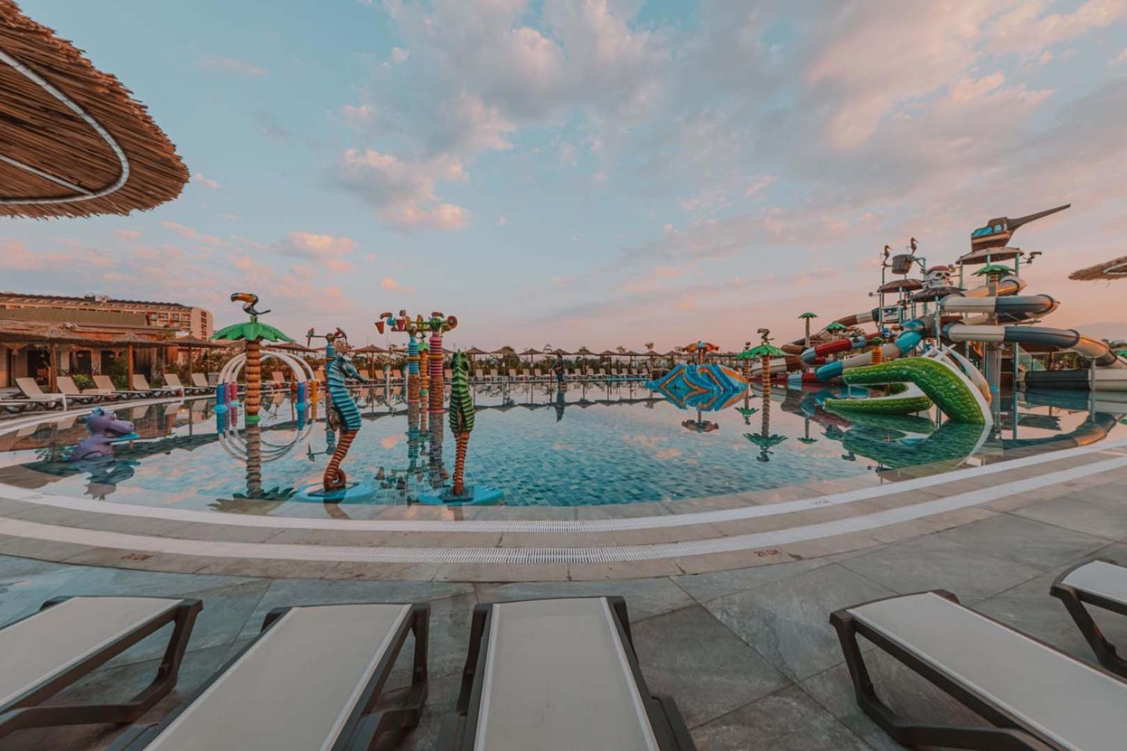 Hotel Dream Fun World à Sidé Extérieur photo